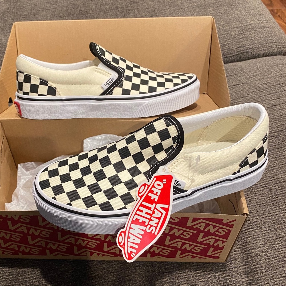 Brand new in box classic slip on Vans